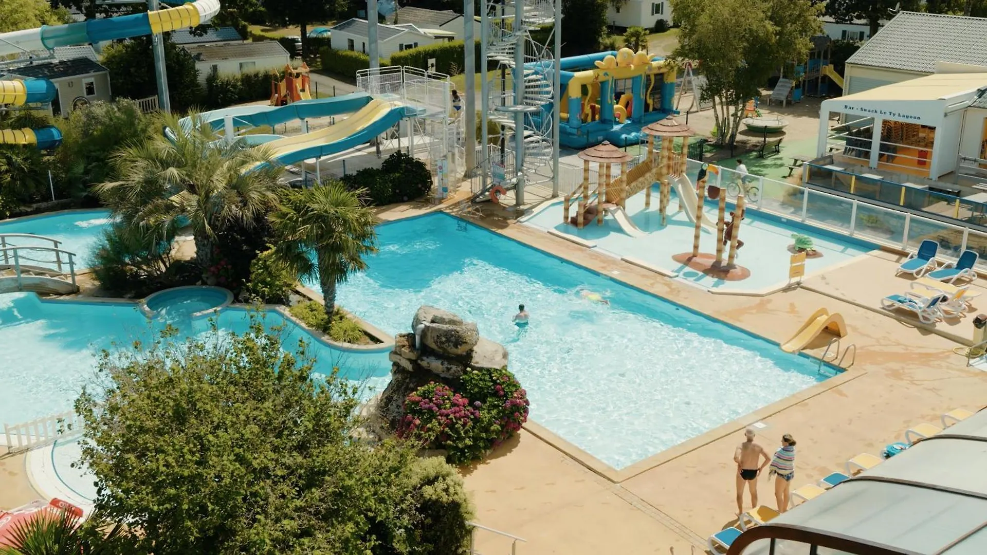 Camping De La Piscine Fouesnant